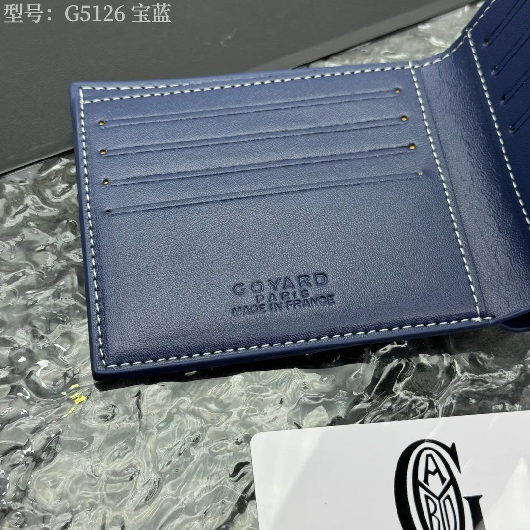 💰110 💎Upgraded original version 𝐠𝐨𝐲𝐚𝐫𝐝 Hot style ❤️Goyard short wallet, Goyard 8-slot card slot wallet, the texture is perfect and can hold about 8-10 cards, it can hold cash, it is thin and does not stand up, it is classic, practical and attractive! If you want to create a short clip with a feeling that is different from others and has a deep taste, it must be him! size: 11*9 (cm) model: G5126