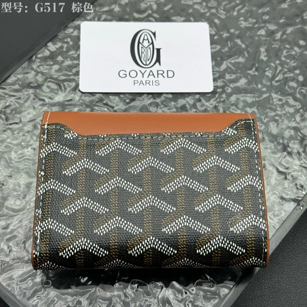 💰120 💎Top Original 𝑮𝑶𝒀𝑨𝑹𝑫 𝑽𝒊𝒄𝒕𝒐𝒊𝒓𝒆 The wallet has a small and compact design that can store cards, banknotes and documents. It's sized to fit in a bag or in a jacket or pants pocket. The Insert Victoire Card Holder can be placed inside the Victoire Wallet to store even more cards. Style number: G517 Size: 12*9*3