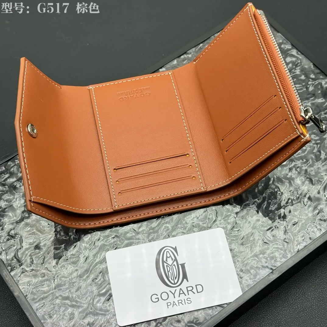 💰120 💎Top Original 𝑮𝑶𝒀𝑨𝑹𝑫 𝑽𝒊𝒄𝒕𝒐𝒊𝒓𝒆 The wallet has a small and compact design that can store cards, banknotes and documents. It's sized to fit in a bag or in a jacket or pants pocket. The Insert Victoire Card Holder can be placed inside the Victoire Wallet to store even more cards. Style number: G517 Size: 12*9*3