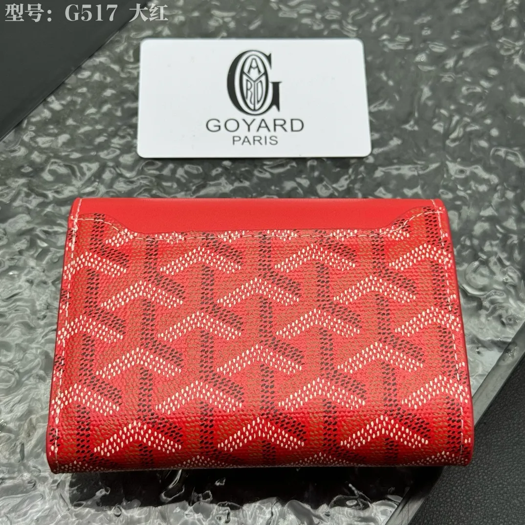 💰120 💎Top Original 𝑮𝑶𝒀𝑨𝑹𝑫 𝑽𝒊𝒄𝒕𝒐𝒊𝒓𝒆 The wallet has a small and compact design that can store cards, banknotes and documents. It's sized to fit in a bag or in a jacket or pants pocket. The Insert Victoire Card Holder can be placed inside the Victoire Wallet to store even more cards. Style number: G517 Size: 12*9*3