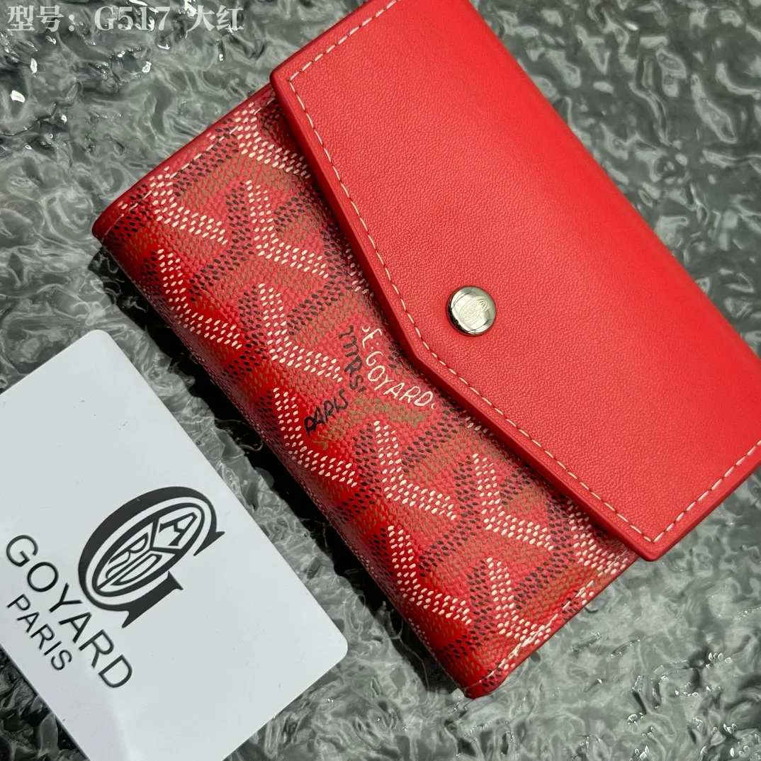 💰120 💎Top Original 𝑮𝑶𝒀𝑨𝑹𝑫 𝑽𝒊𝒄𝒕𝒐𝒊𝒓𝒆 The wallet has a small and compact design that can store cards, banknotes and documents. It's sized to fit in a bag or in a jacket or pants pocket. The Insert Victoire Card Holder can be placed inside the Victoire Wallet to store even more cards. Style number: G517 Size: 12*9*3