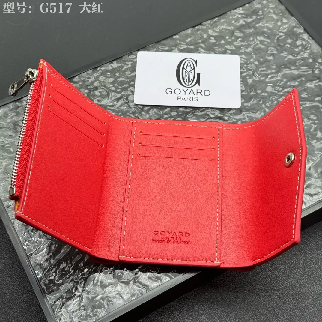 💰120 💎Top Original 𝑮𝑶𝒀𝑨𝑹𝑫 𝑽𝒊𝒄𝒕𝒐𝒊𝒓𝒆 The wallet has a small and compact design that can store cards, banknotes and documents. It's sized to fit in a bag or in a jacket or pants pocket. The Insert Victoire Card Holder can be placed inside the Victoire Wallet to store even more cards. Style number: G517 Size: 12*9*3