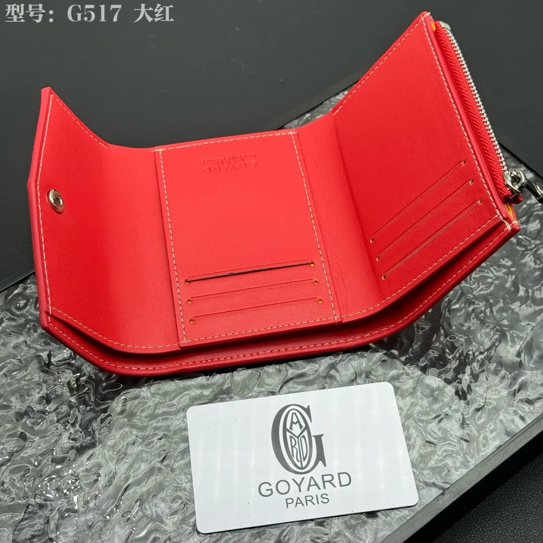💰120 💎Top Original 𝑮𝑶𝒀𝑨𝑹𝑫 𝑽𝒊𝒄𝒕𝒐𝒊𝒓𝒆 The wallet has a small and compact design that can store cards, banknotes and documents. It's sized to fit in a bag or in a jacket or pants pocket. The Insert Victoire Card Holder can be placed inside the Victoire Wallet to store even more cards. Style number: G517 Size: 12*9*3