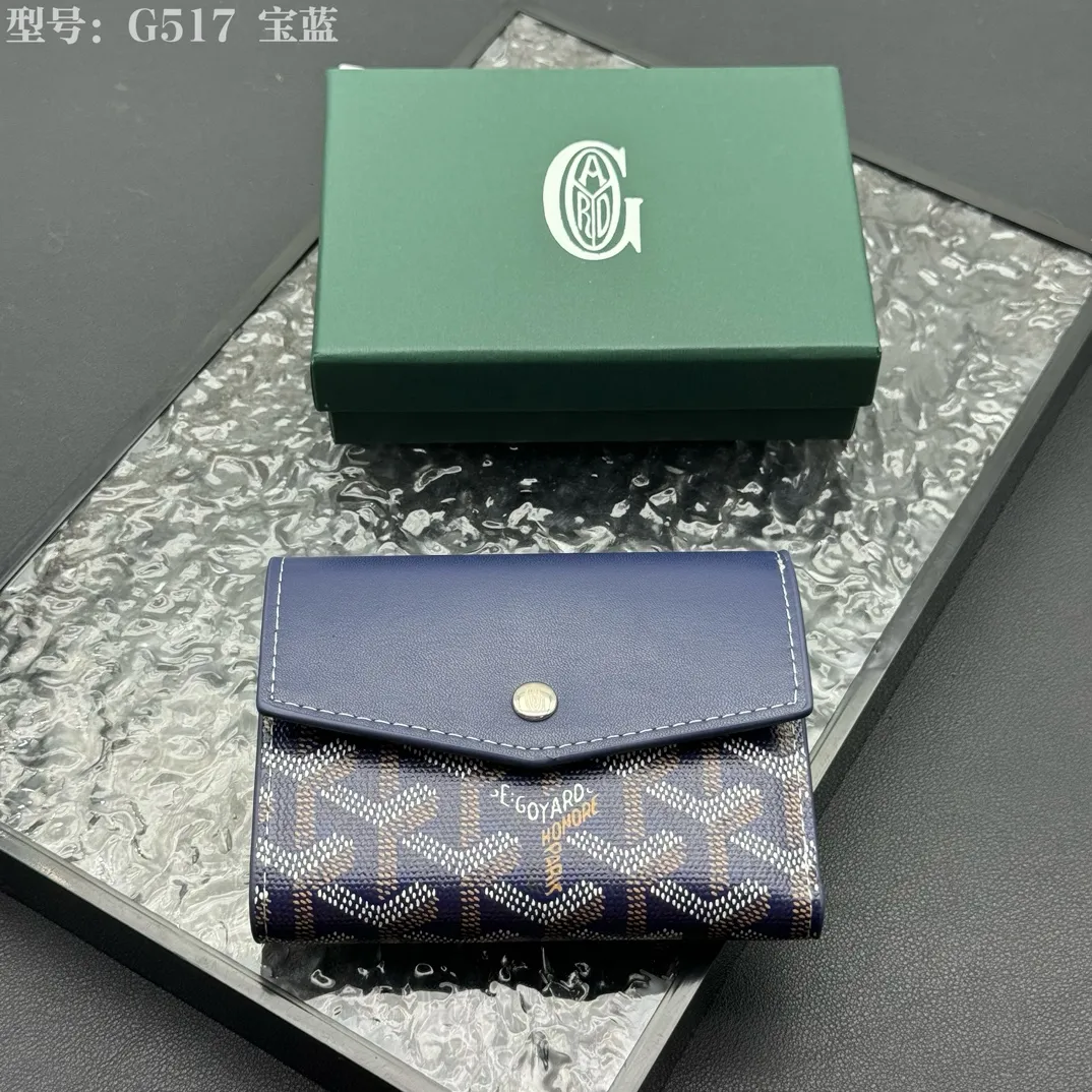 💰120 💎Top Original 𝑮𝑶𝒀𝑨𝑹𝑫 𝑽𝒊𝒄𝒕𝒐𝒊𝒓𝒆 The wallet has a small and compact design that can store cards, banknotes and documents. It's sized to fit in a bag or in a jacket or pants pocket. The Insert Victoire Card Holder can be placed inside the Victoire Wallet to store even more cards. Style number: G517 Size: 12*9*3