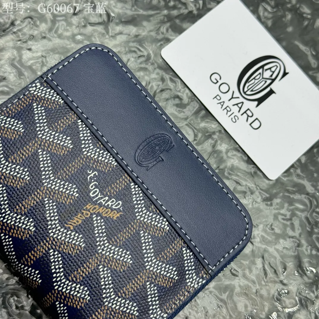 💰110 💎Top original 𝐠𝐨𝐲𝐚𝐫𝐝 Hot style 💕 Goya wallet short Matignon Mini coin purse with full zipper closure design. Its central compartment holds coins, while its interior patch pocket holds cards or small IDs. Style number: G60067 Size: 10.4*7.5*1.8cm