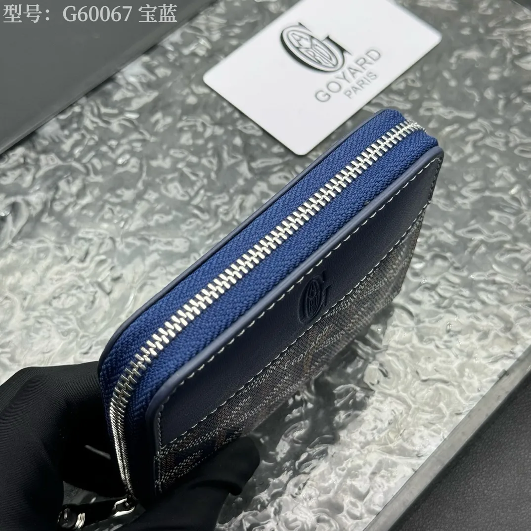 💰110 💎Top original 𝐠𝐨𝐲𝐚𝐫𝐝 Hot style 💕 Goya wallet short Matignon Mini coin purse with full zipper closure design. Its central compartment holds coins, while its interior patch pocket holds cards or small IDs. Style number: G60067 Size: 10.4*7.5*1.8cm