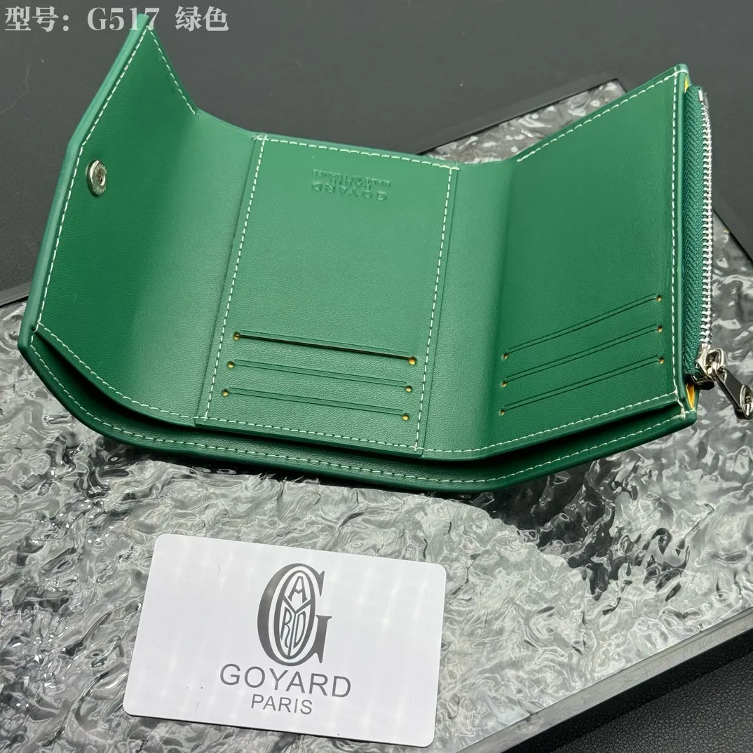 💰120 💎Top Original 𝑮𝑶𝒀𝑨𝑹𝑫 𝑽𝒊𝒄𝒕𝒐𝒊𝒓𝒆 The wallet has a small and compact design that can store cards, banknotes and documents. It's sized to fit in a bag or in a jacket or pants pocket. The Insert Victoire Card Holder can be placed inside the Victoire Wallet to store even more cards. Style number: G517 Size: 12*9*3