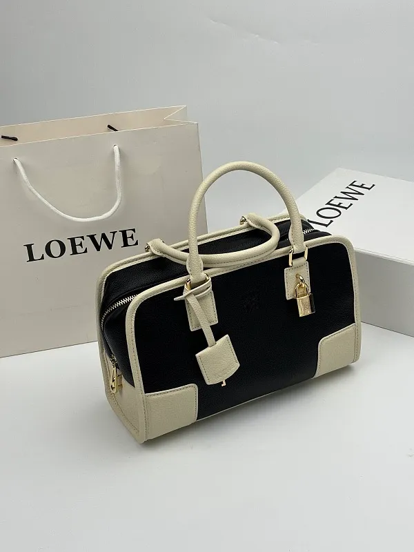 All categories Official website "Brand Women's Bags" Women's Bags 💙 Loewe 2026 new LOEWE crossbody bag