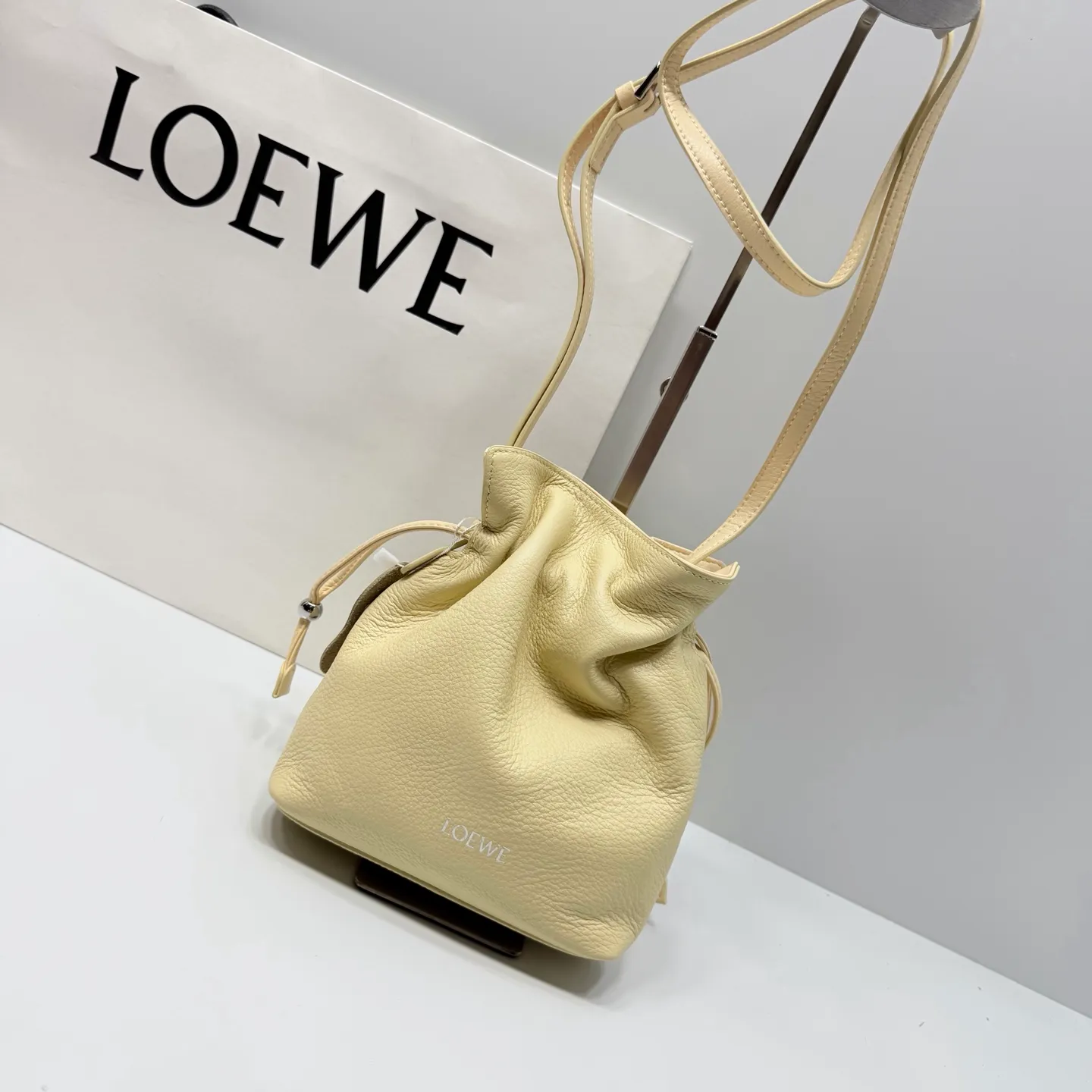All categories Official website "Brand Women's Bags" Women's Bags 💙 Loewe 2026 new LOEWE crossbody bag