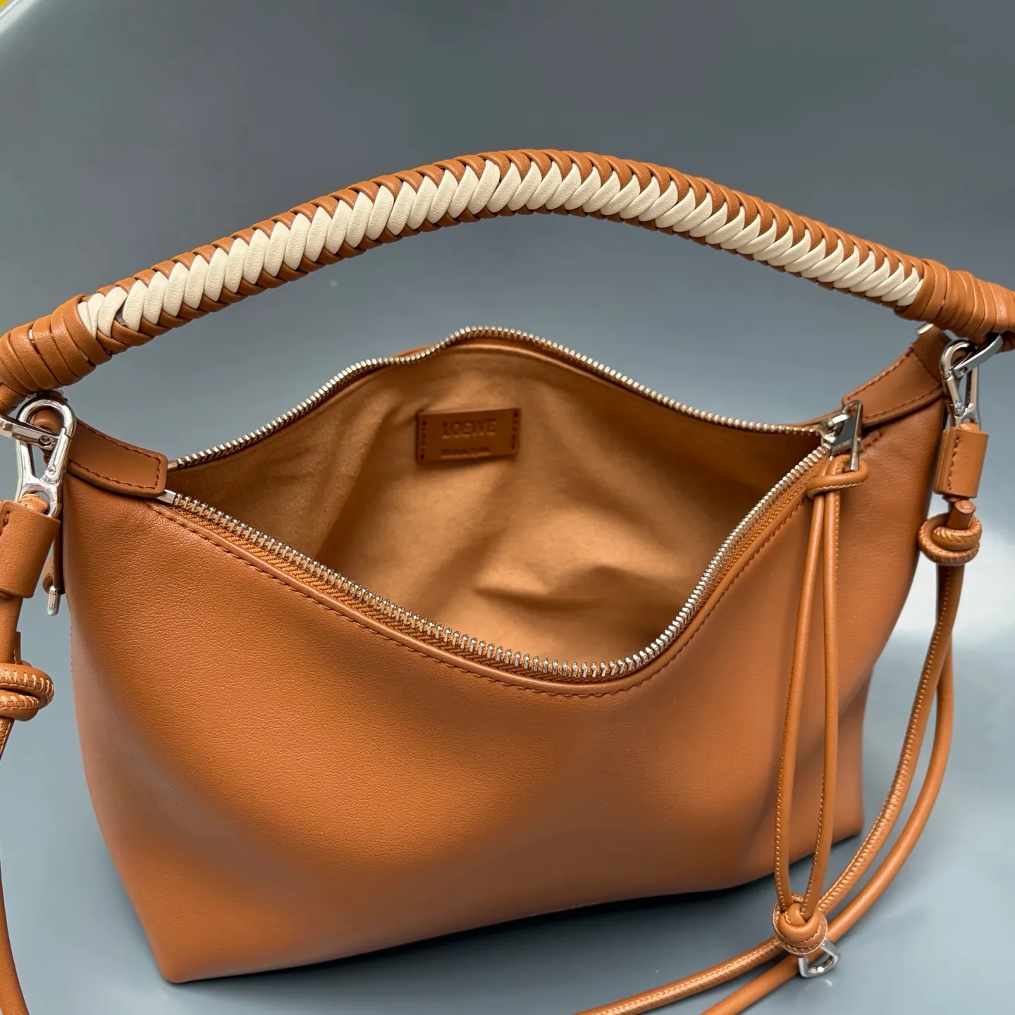 All categories Official website "Brand Women's Bags" Women's Bags 💙 Loewe 2026 new LOEWE armpit shoulder bag