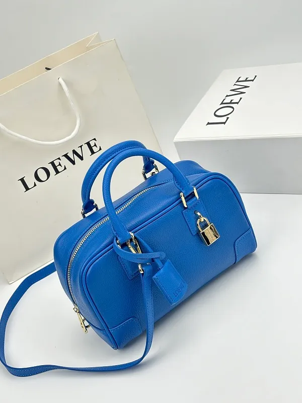 All categories Official website "Brand Women's Bags" Women's Bags 💙 Loewe 2026 new LOEWE crossbody bag