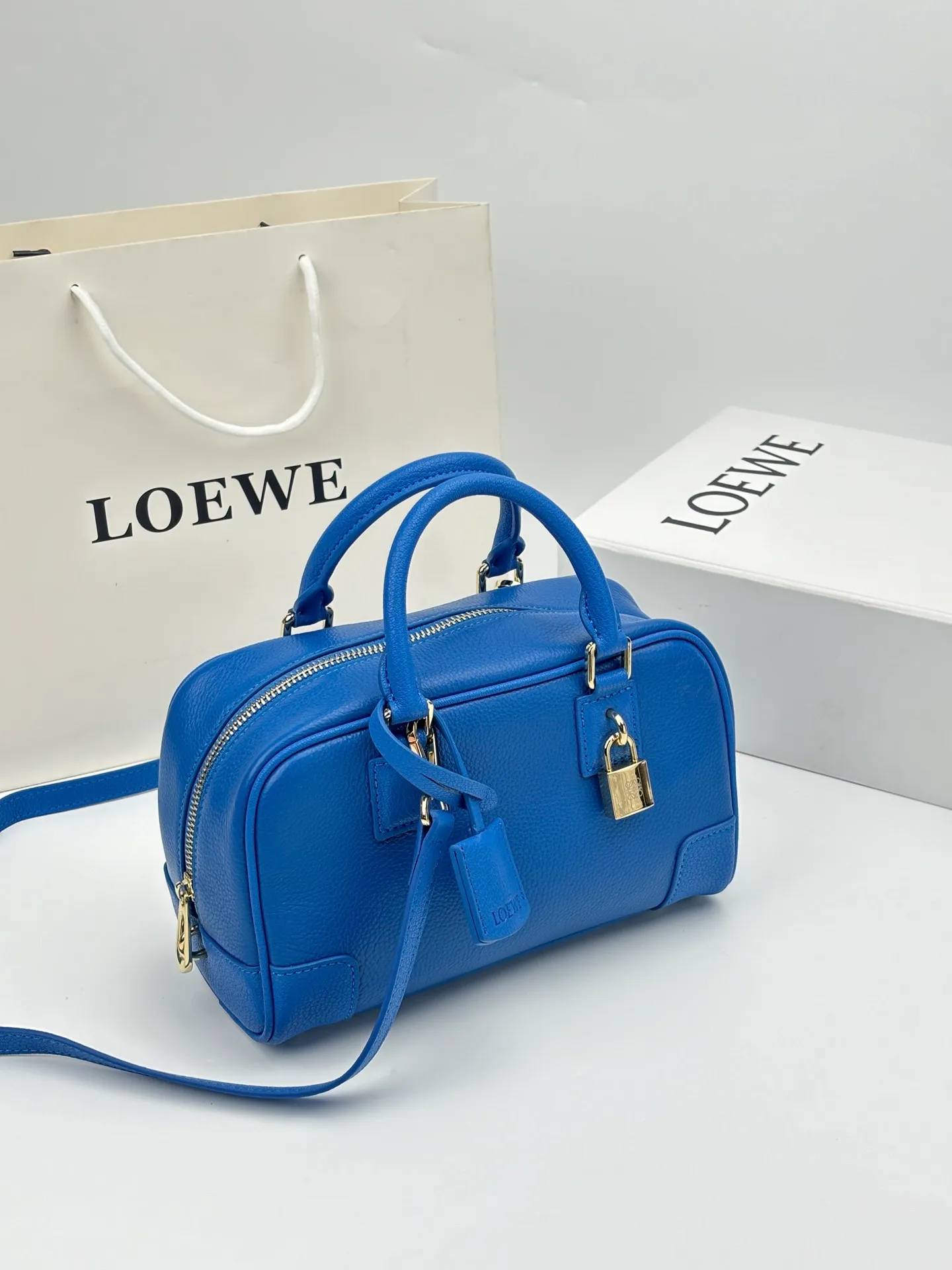 All categories Official website "Brand Women's Bags" Women's Bags 💙 Loewe 2026 new LOEWE crossbody bag