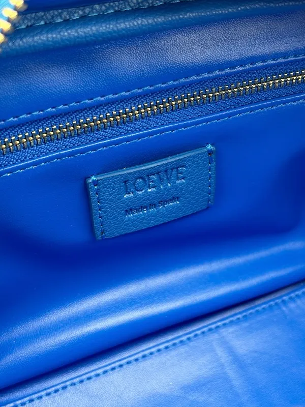 All categories Official website "Brand Women's Bags" Women's Bags 💙 Loewe 2026 new LOEWE crossbody bag