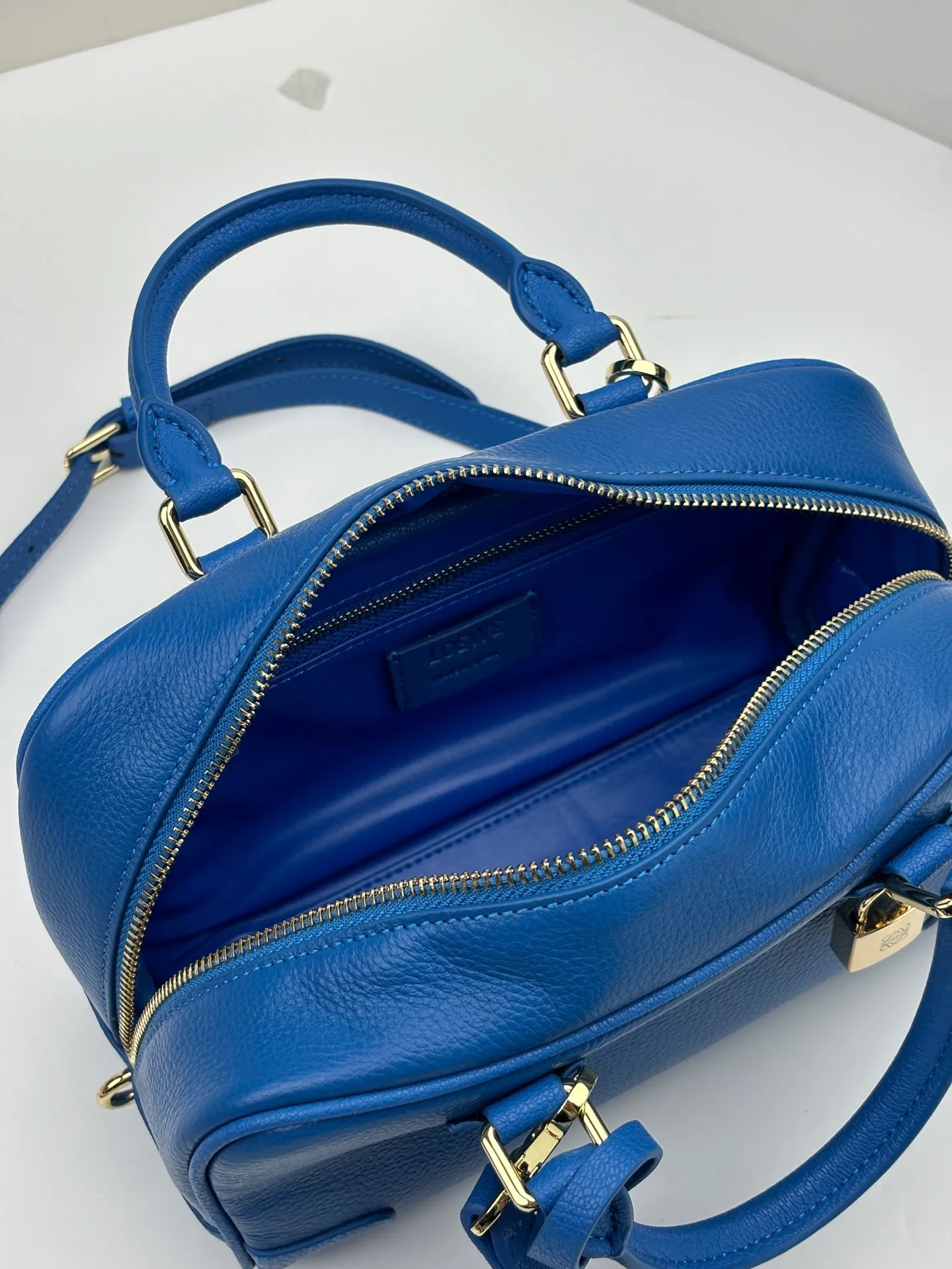 All categories Official website "Brand Women's Bags" Women's Bags 💙 Loewe 2026 new LOEWE crossbody bag