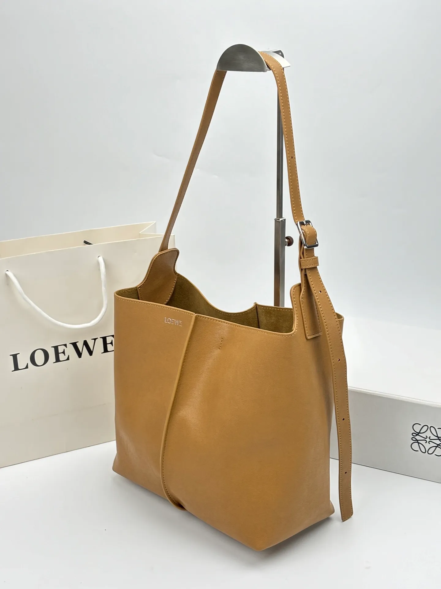 All Categories Official Website "Brand Women's Bags" Women's Bags 💙 Loewe 2026 New LOEWE Bucket Bag