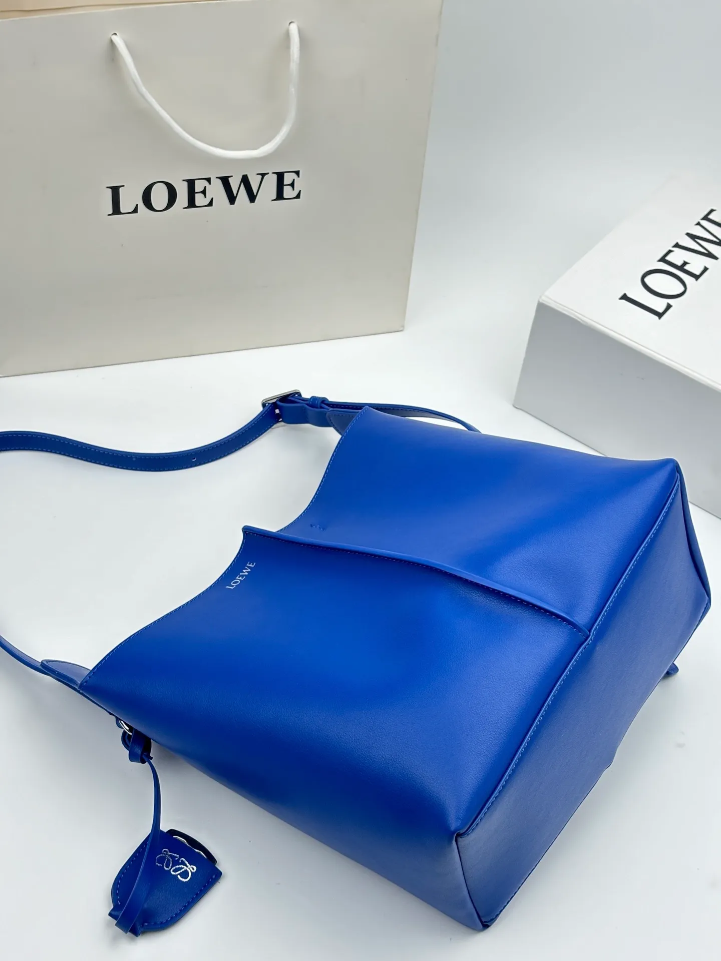 All Categories Official Website "Brand Women's Bags" Women's Bags 💙 Loewe 2026 New LOEWE Bucket Bag