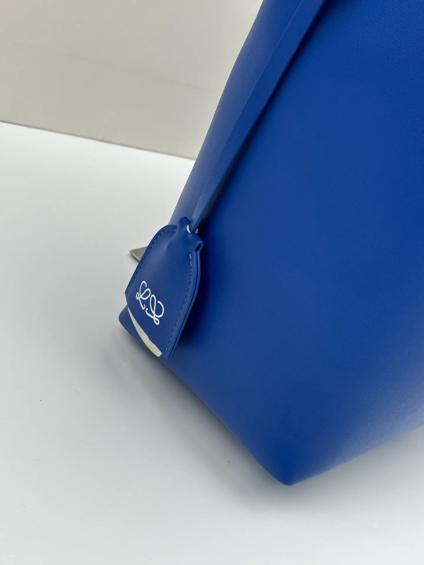 All Categories Official Website "Brand Women's Bags" Women's Bags 💙 Loewe 2026 New LOEWE Bucket Bag