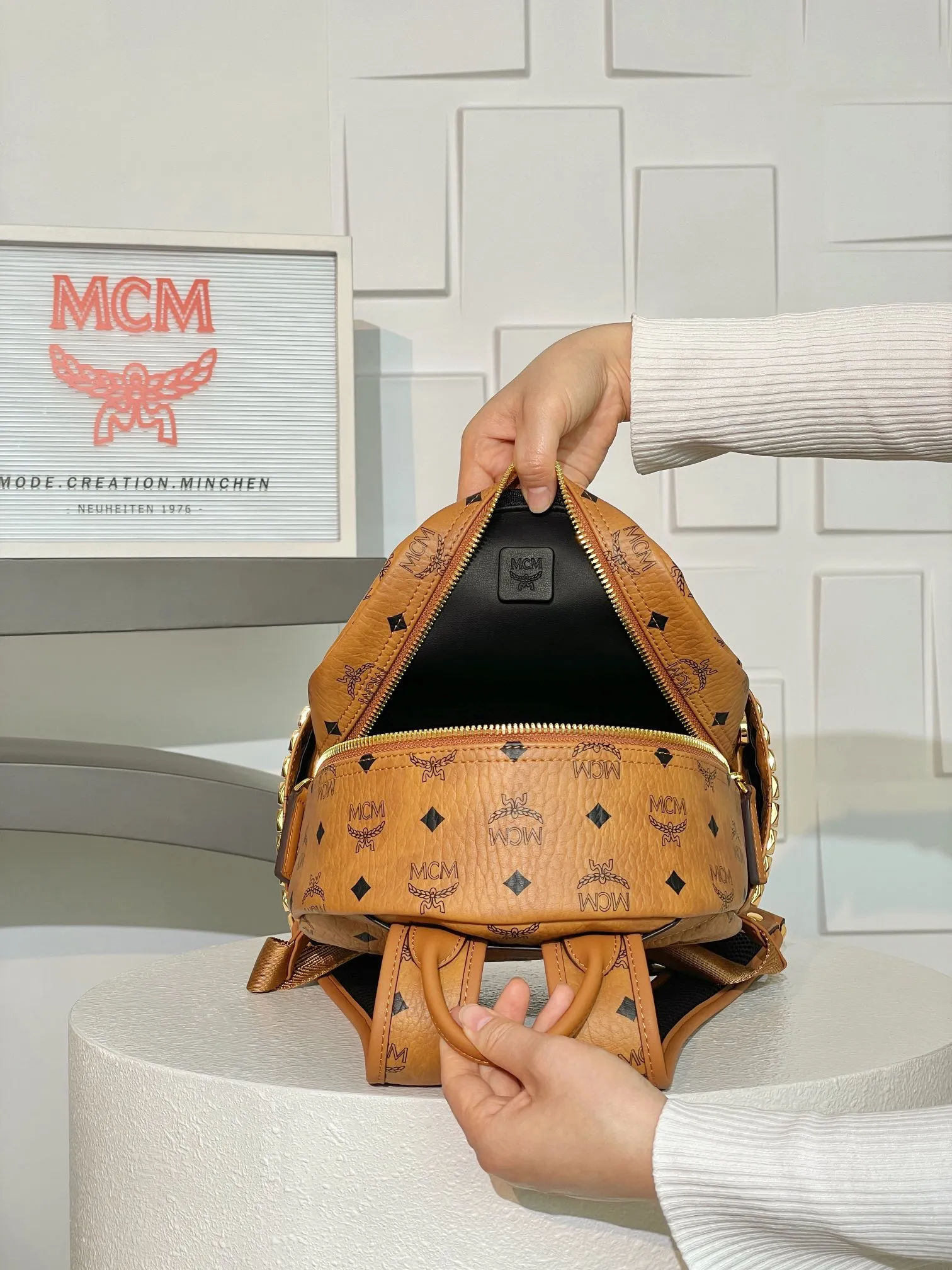 All Categories MCM Women’s Bags and Wallets MCM CO001