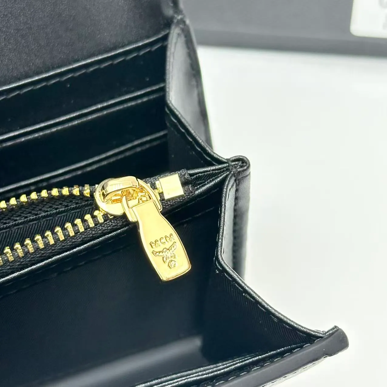 All Categories MCM Women’s Bags and Wallets MCM 004
