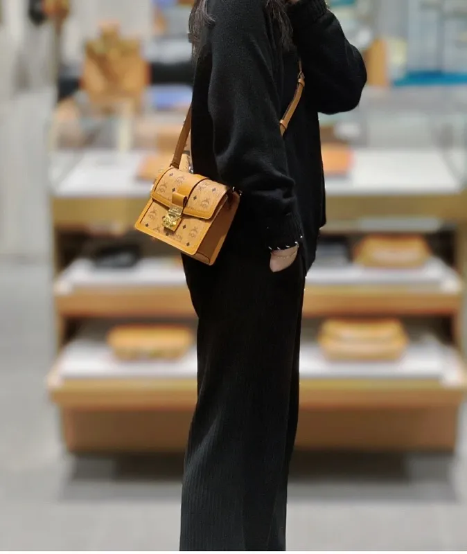 All Categories MCM Women’s Bags and Wallets MCM 65025