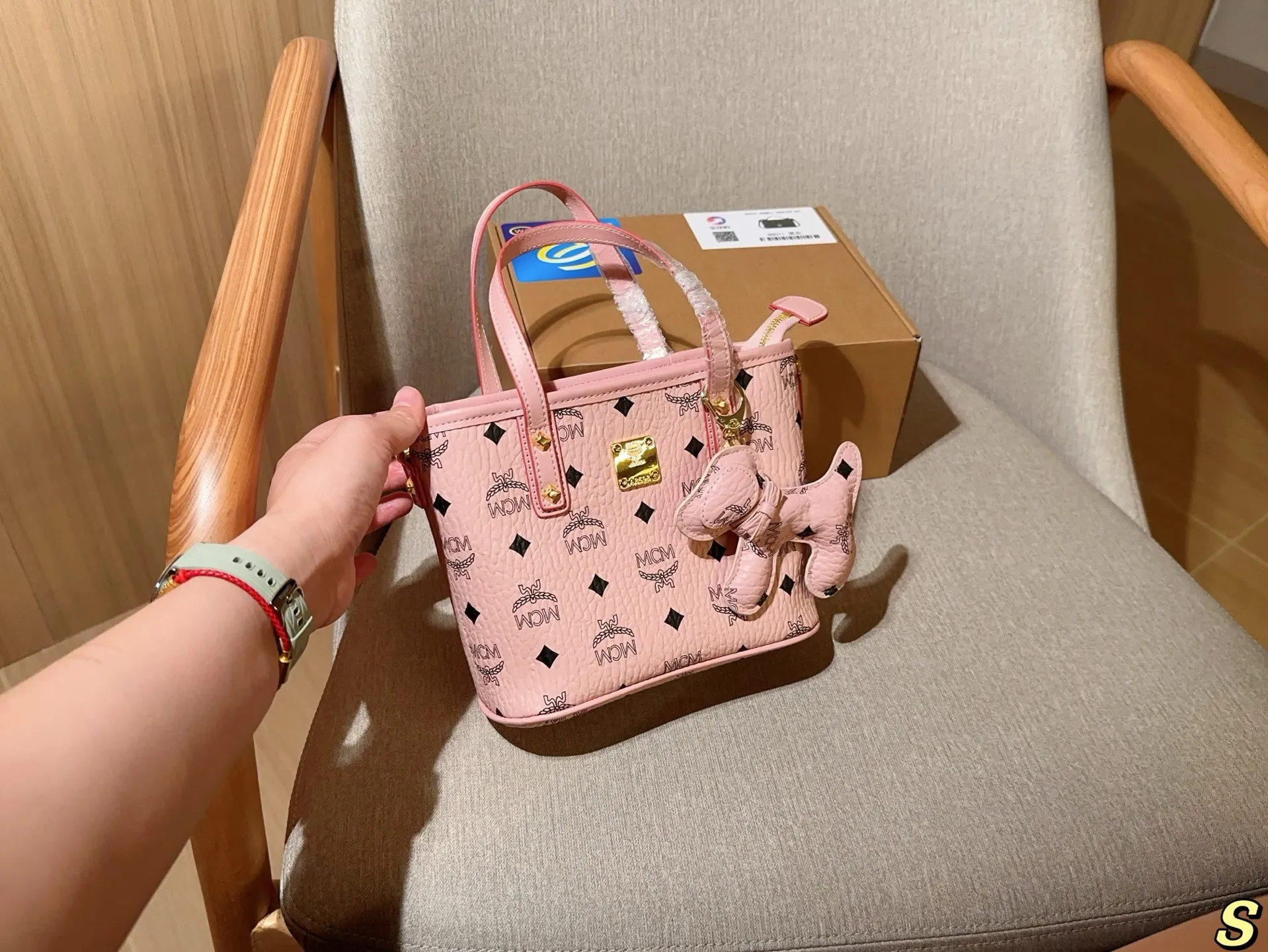 All Categories MCM Women’s Bags and Wallets MCM 88018