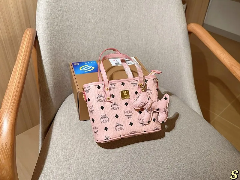All Categories MCM Women’s Bags and Wallets MCM 88018