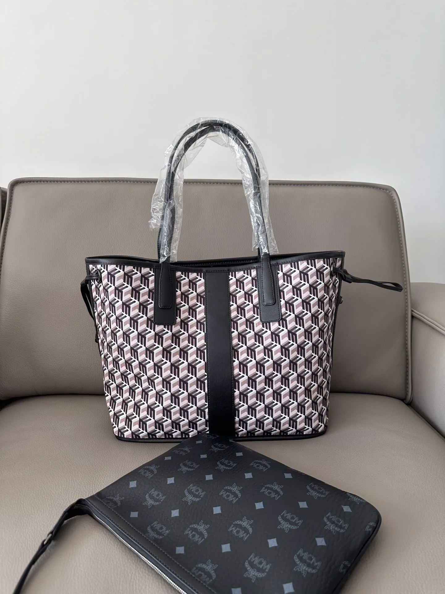 All Categories MCM Women’s Bags and Wallets MCM 65035