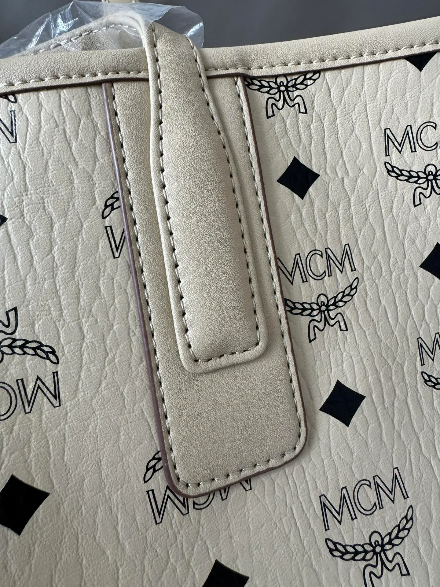 All Categories MCM Women’s Bags and Wallets MCM 65035