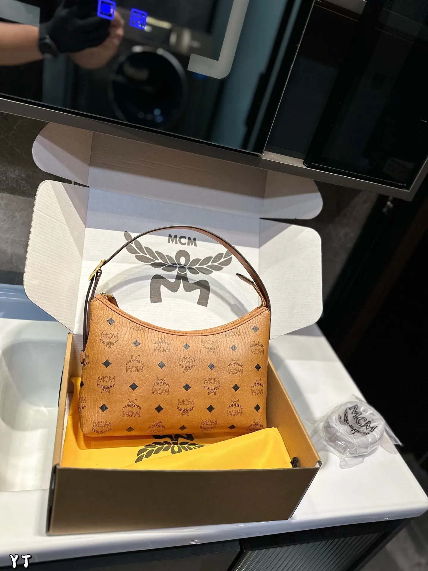 All Categories MCM Women’s Bags and Wallets MCM M88112