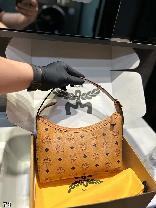 All Categories MCM Women’s Bags and Wallets MCM M88112