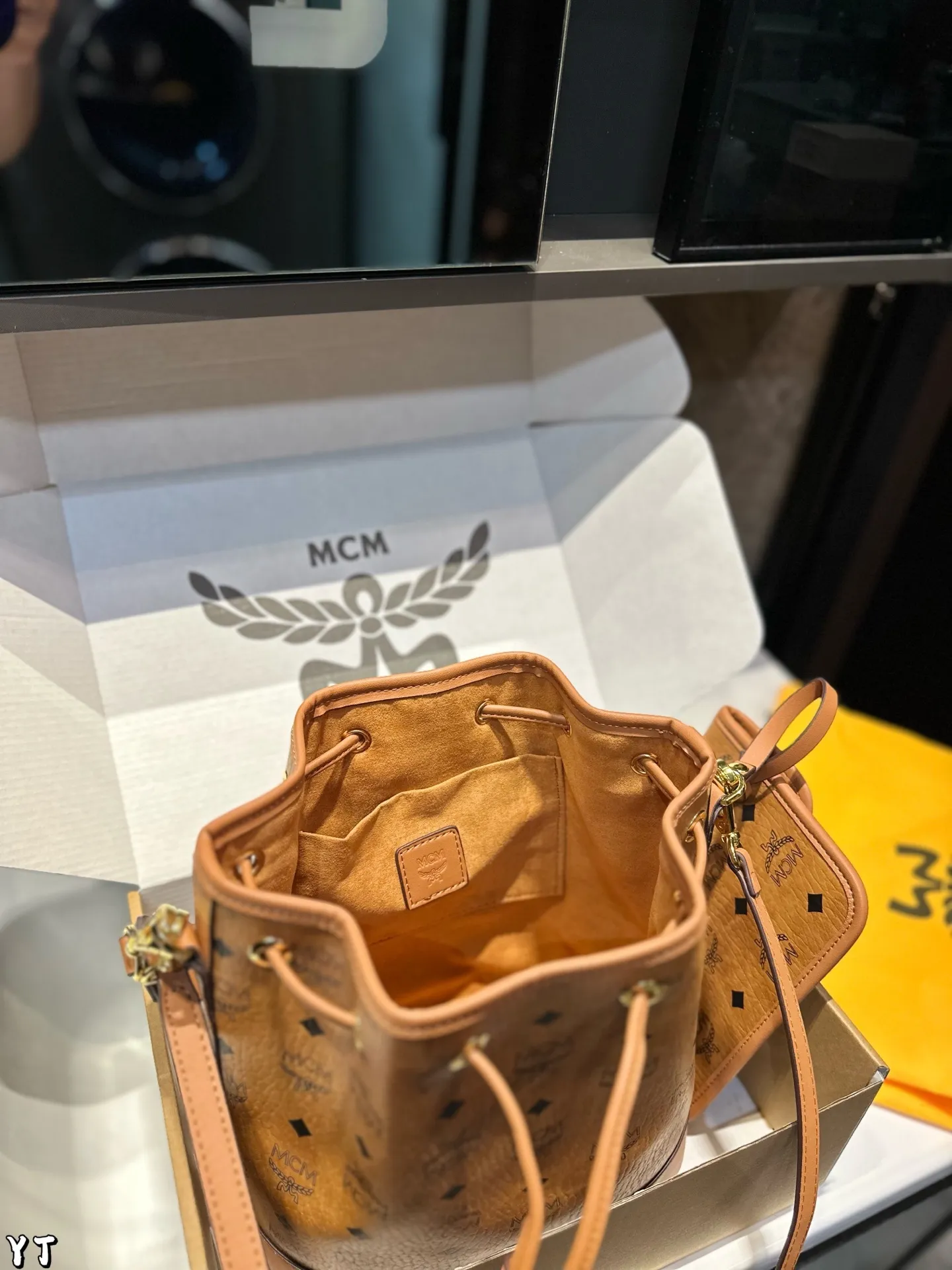 All Categories MCM Women’s Bags and Wallets MCM M88104