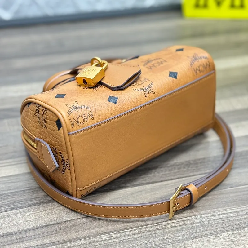 All Categories MCM Women’s Bags and Wallets MCM 1058