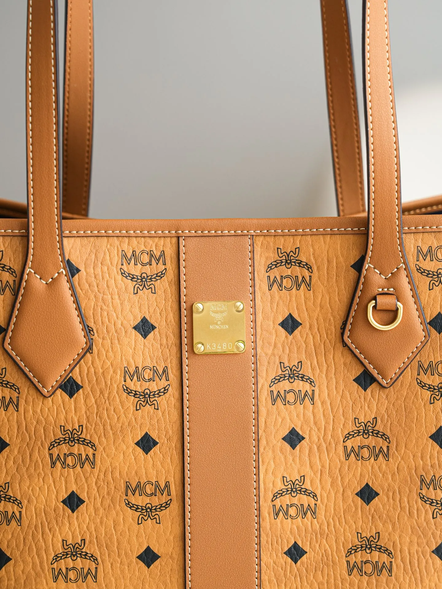 All Categories MCM Women’s Bags and Wallets MCM H087