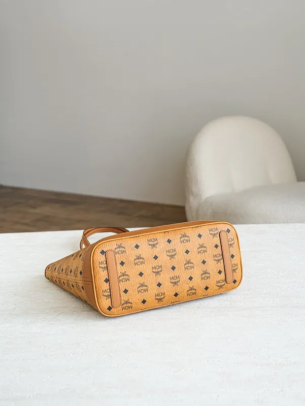 All Categories MCM Women’s Bags and Wallets MCM H087