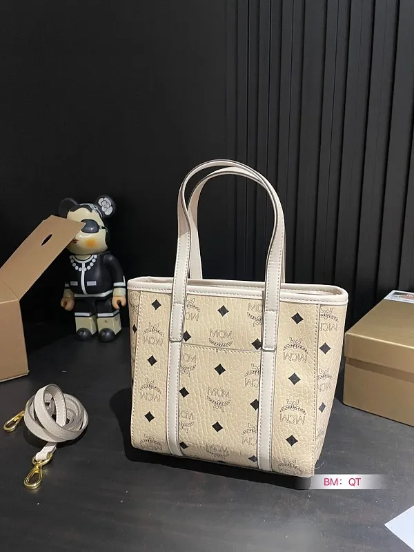 All Categories MCM Women’s Bags and Wallets MCM M88077