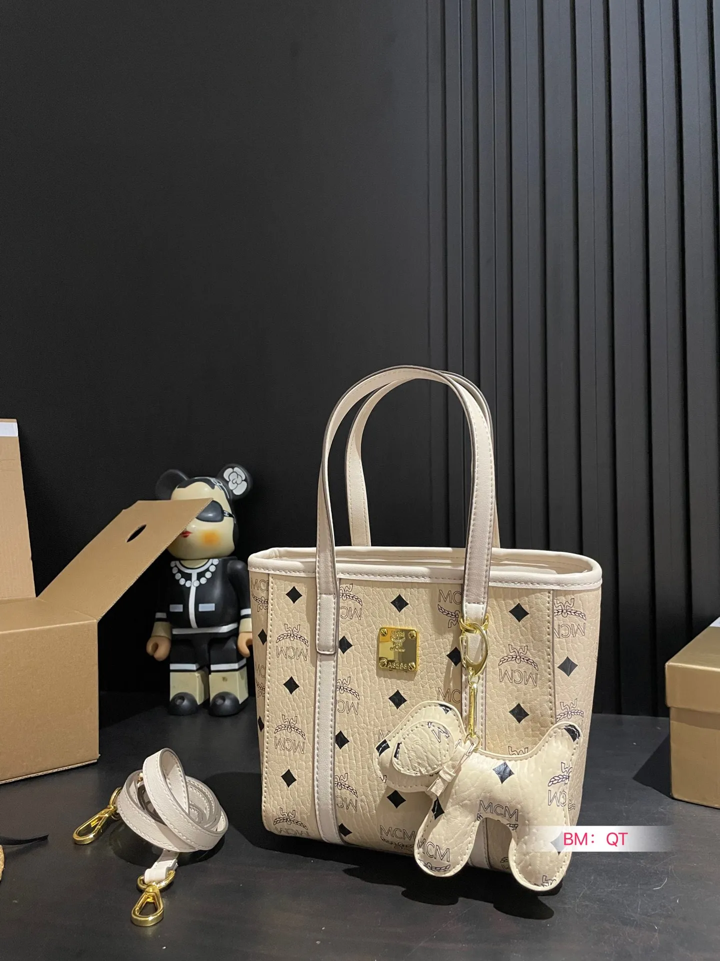 All Categories MCM Women’s Bags and Wallets MCM M88077
