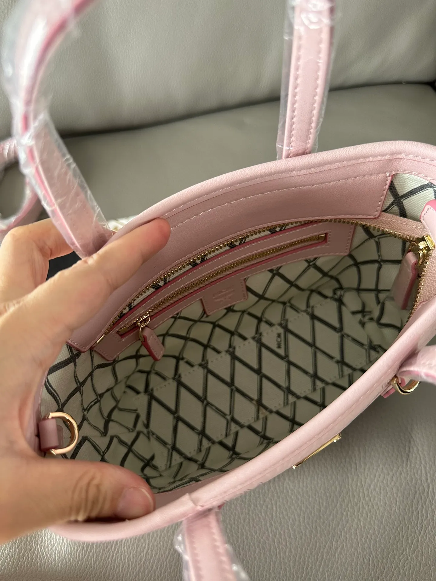 All Categories MCM Women’s Bags and Wallets MCM 65001