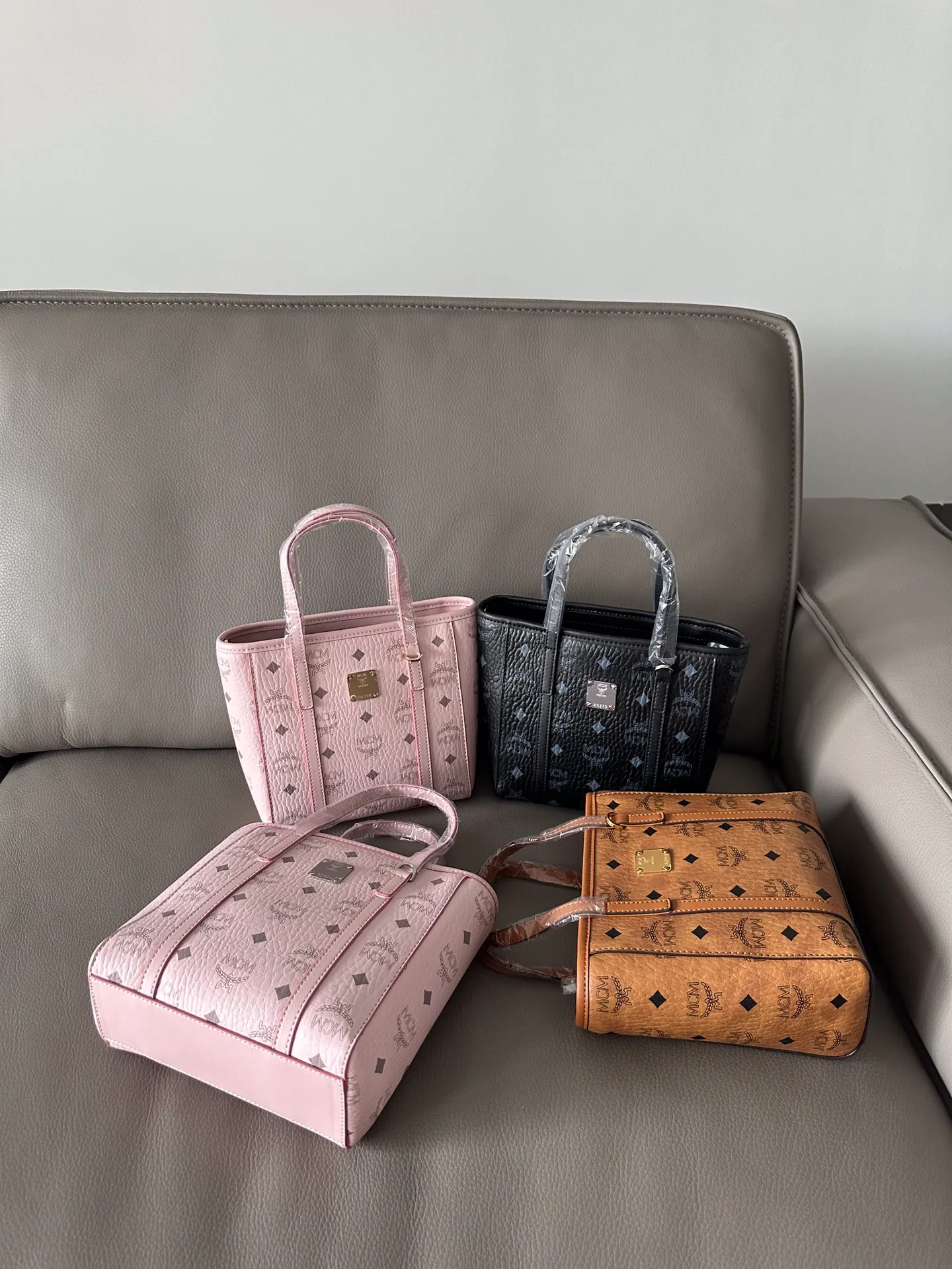 All Categories MCM Women’s Bags and Wallets MCM 65001