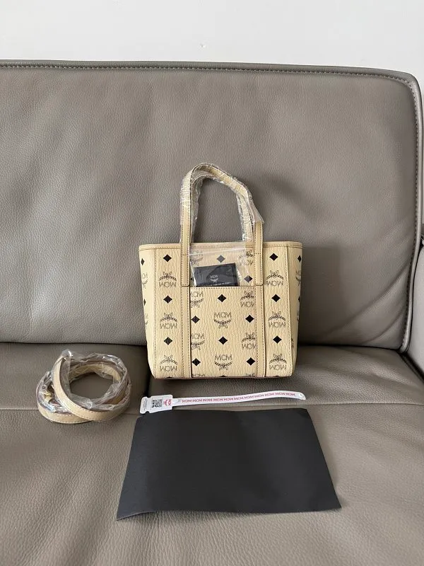All Categories MCM Women’s Bags and Wallets MCM 65001