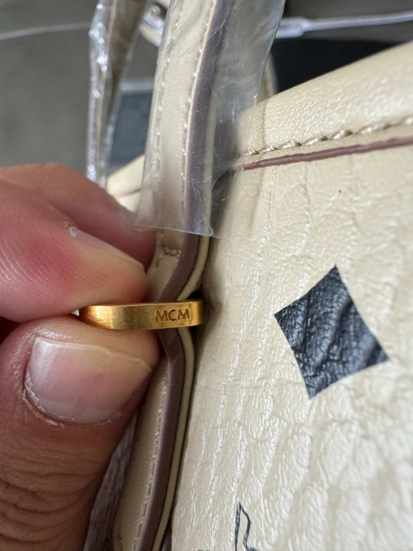 All Categories MCM Women’s Bags and Wallets MCM 65001