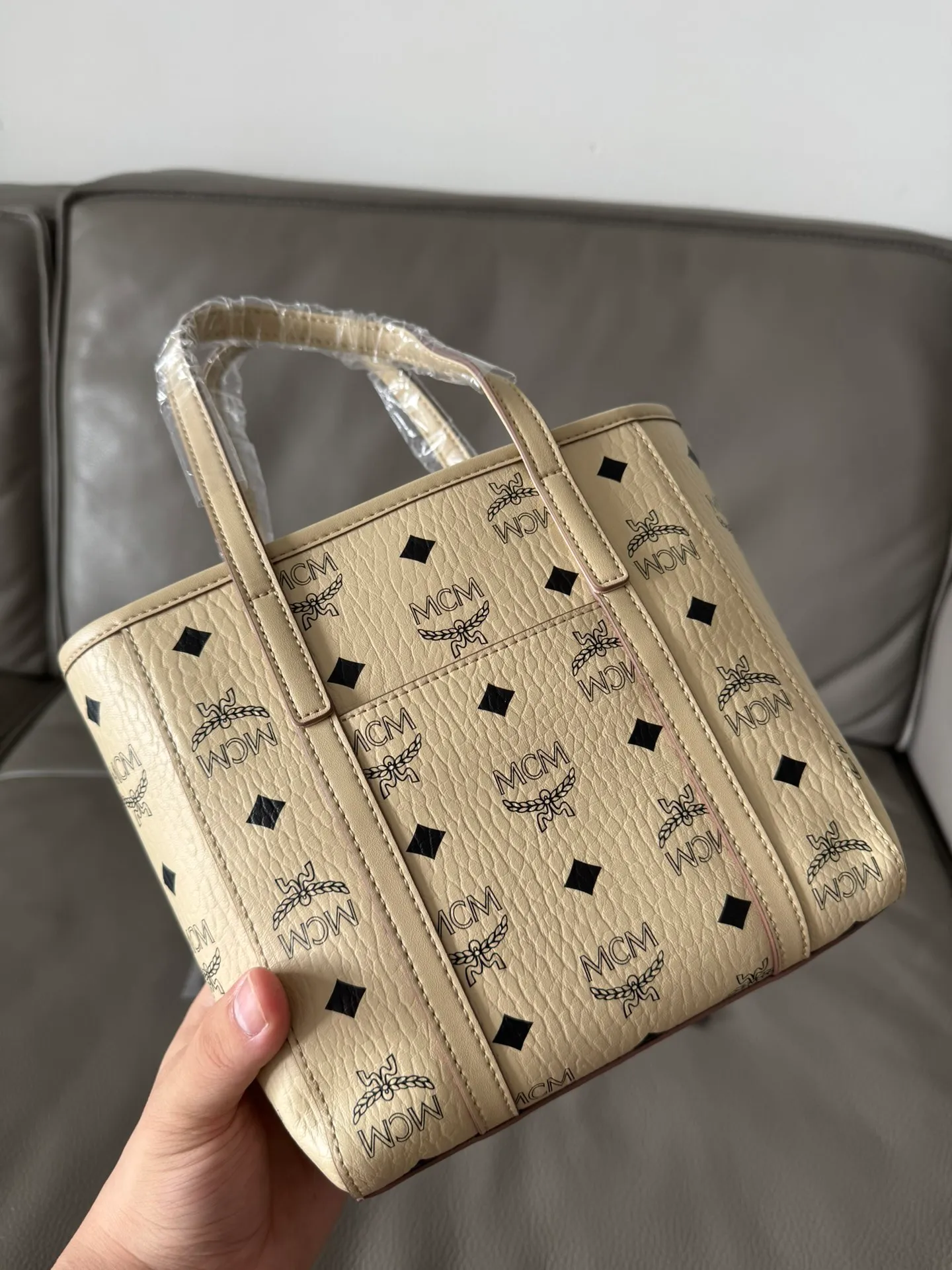 All Categories MCM Women’s Bags and Wallets MCM 65001
