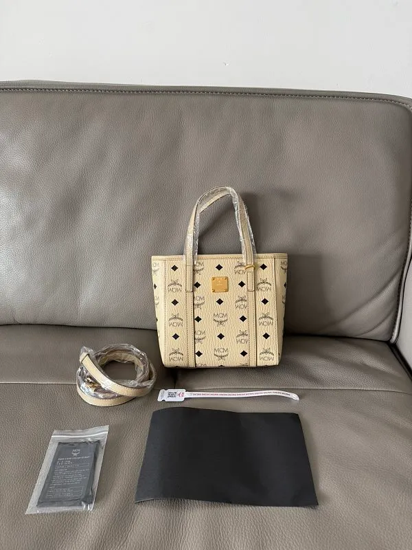 All Categories MCM Women’s Bags and Wallets MCM 65001