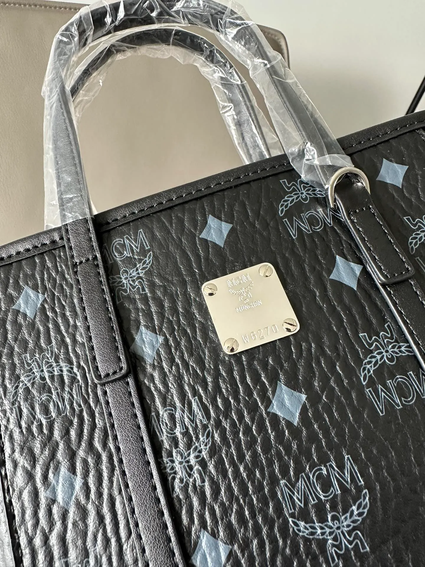 All Categories MCM Women’s Bags and Wallets MCM 65001