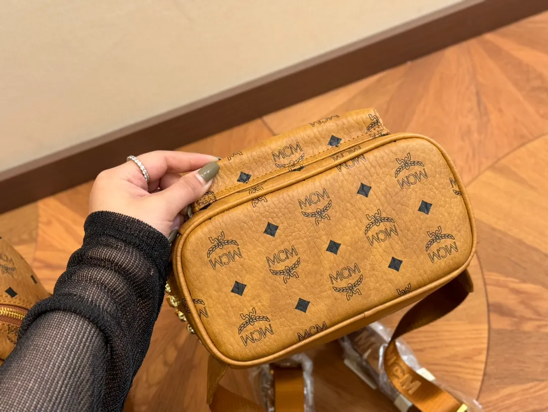 All Categories MCM Women’s Bags and Wallets MCM 2127