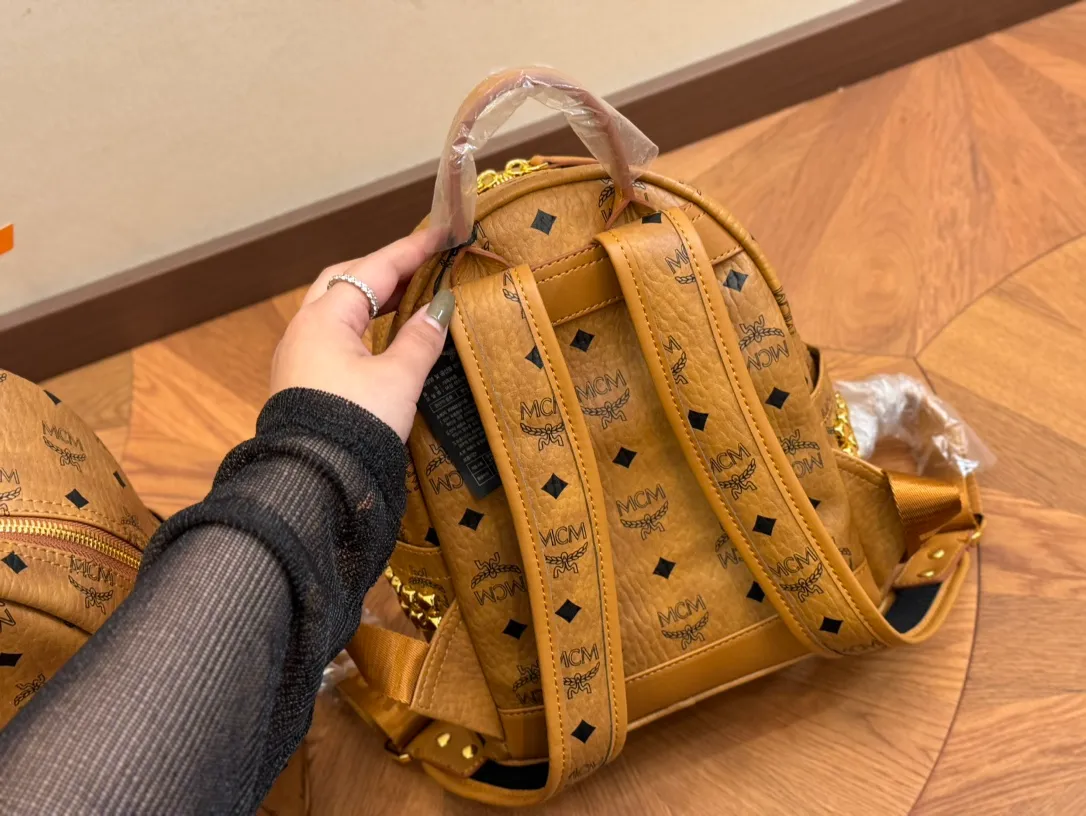 All Categories MCM Women’s Bags and Wallets MCM 2127