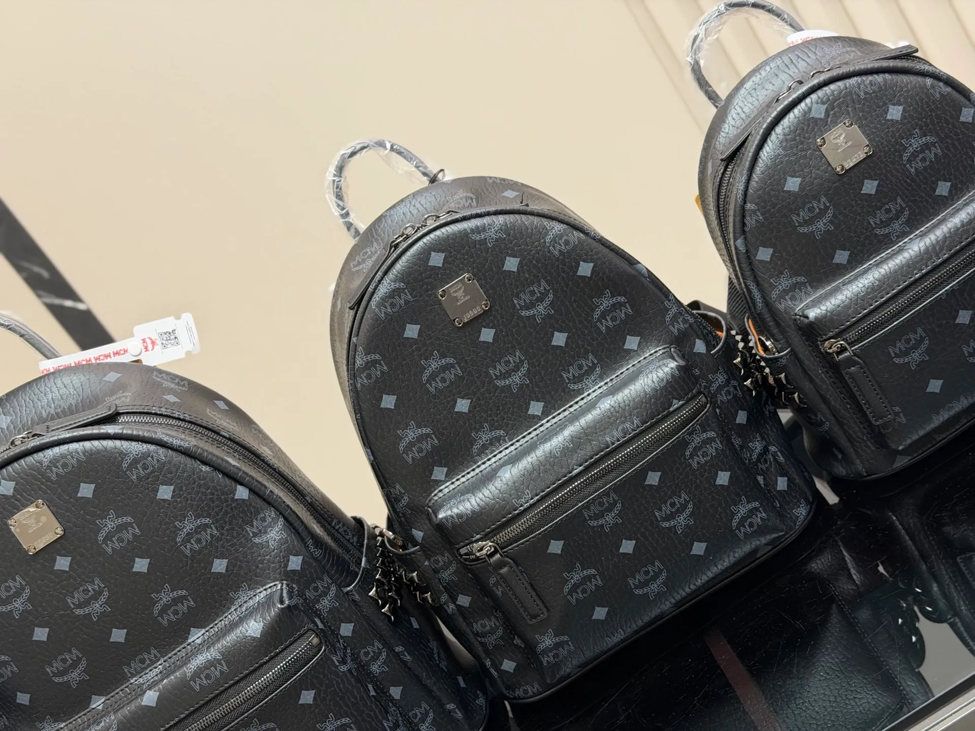 All Categories MCM Women’s Bags and Wallets MCM 2127