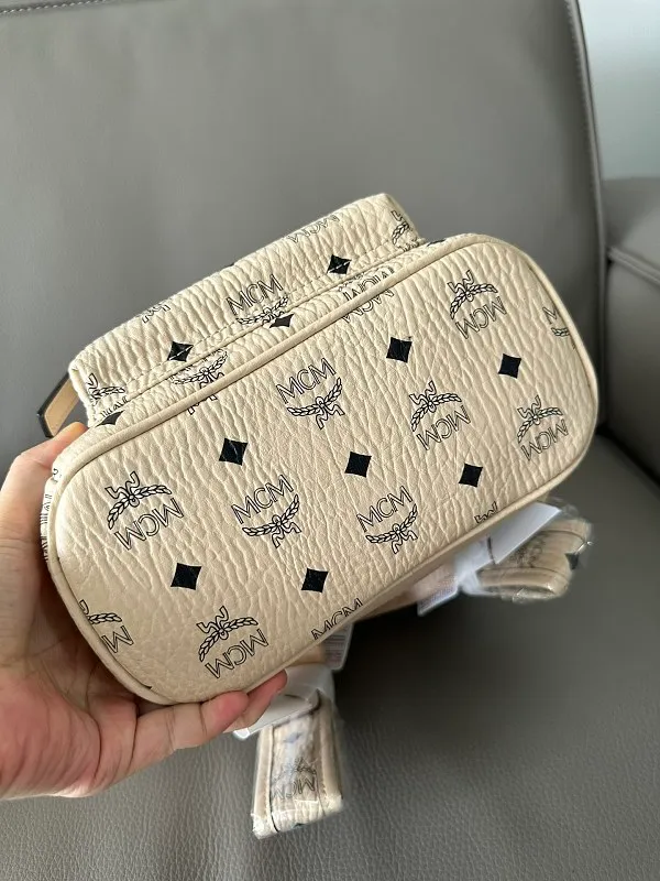 All Categories MCM Women’s Bags and Wallets MCM 65004