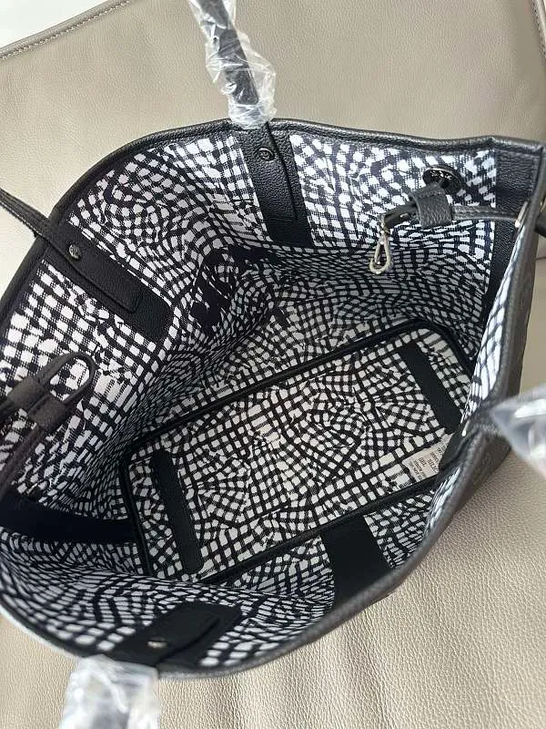 All Categories MCM Women’s Bags and Wallets MCM 65007