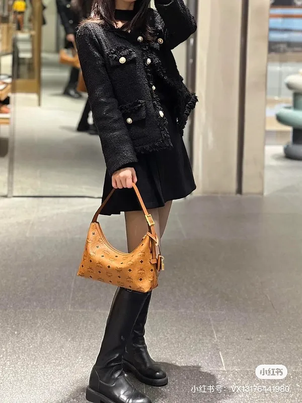 All Categories MCM Women's Bags and Wallets MCM 65037