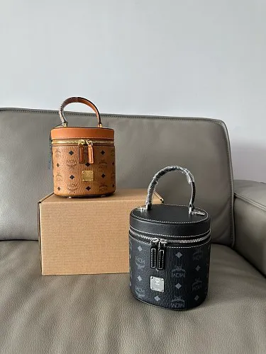All Categories MCM Women’s Bags and Wallets MCM 65023
